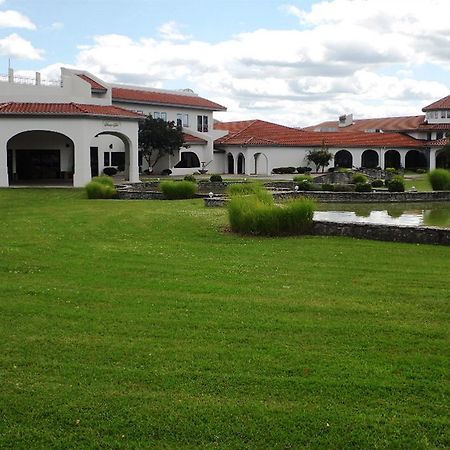 Regalia Hotel & Conference Center Village of Four Seasons エクステリア 写真