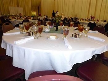 Regalia Hotel & Conference Center Village of Four Seasons エクステリア 写真